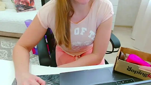 EveLove33 online show from February 24, 2026, 10:57 am