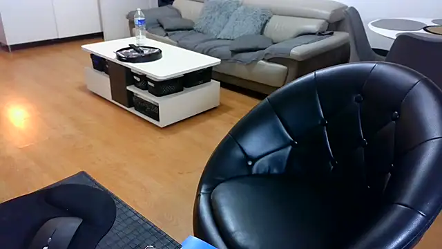 Snapshot of sarametisse26 chatting on December 17, 2025, 7:14 am sarametisse26 online show from December 17, 2025, 7:14 am