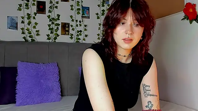 miss Lizzy online show from November 4, 2025, 1:16 am