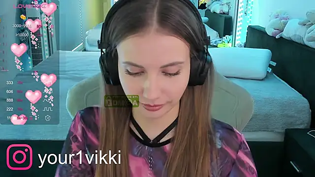 Snapshot of Vikki_Cheese chatting on January 25, 2025, 2:15 am Vikki Cheese online show from January 25, 2025, 2:15 am