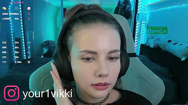 Snapshot of Vikki_Cheese chatting on February 17, 2025, 9:19 pm Vikki Cheese online show from February 17, 2025, 9:19 pm