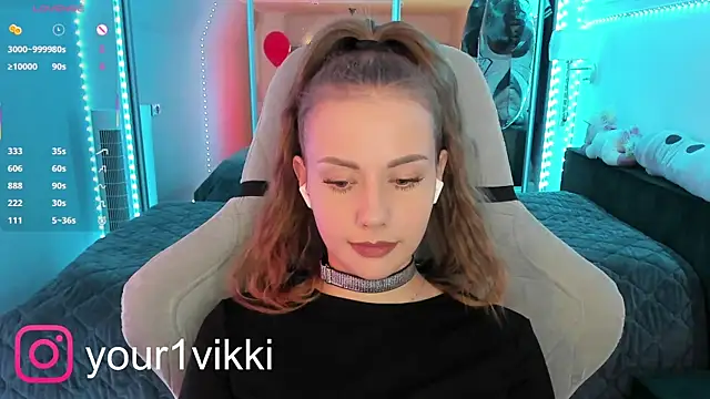 Snapshot of Vikki_Cheese chatting on February 28, 2025, 2:53 am Vikki Cheese online show from February 28, 2025, 2:53 am