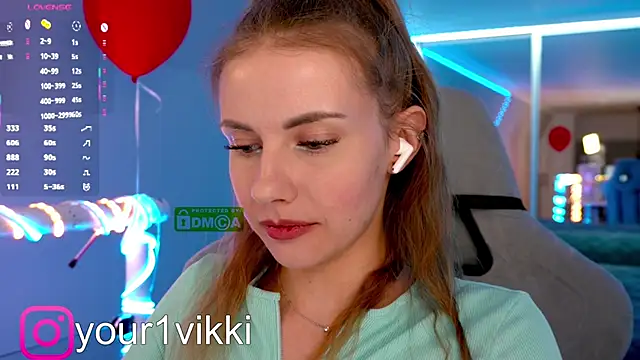 Snapshot of Vikki_Cheese chatting on March 16, 2025, 10:31 pm Vikki Cheese online show from March 16, 2025, 10:31 pm