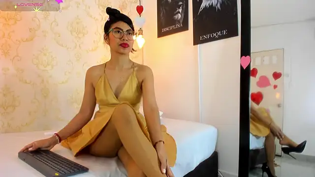 BRITANY WELLS  online show from February 18, 2026, 12:34 pm