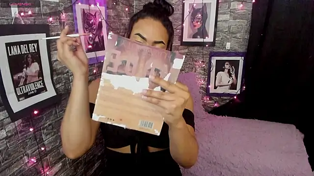 Andrys  online show from March 11, 2026, 9:43 pm