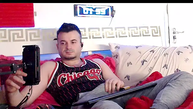 erotico69xxx online show from December 14, 2025, 2:00 pm