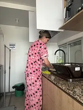 Ameellie online show from October 10, 2025, 3:22 pm