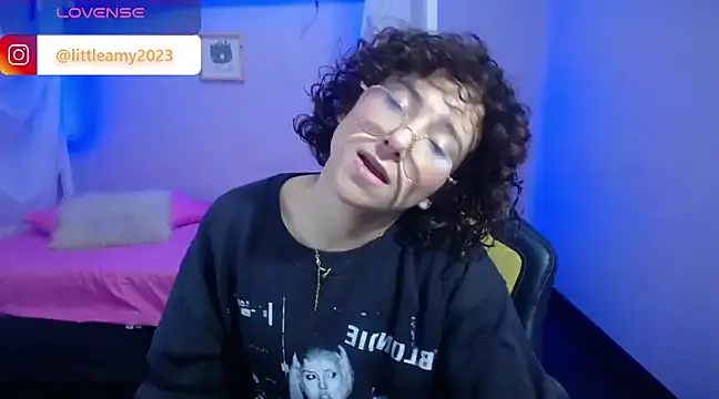 Snapshot of little__amy_ chatting on January 4, 2025, 2:46 am little amy online show from January 4, 2025, 2:46 am