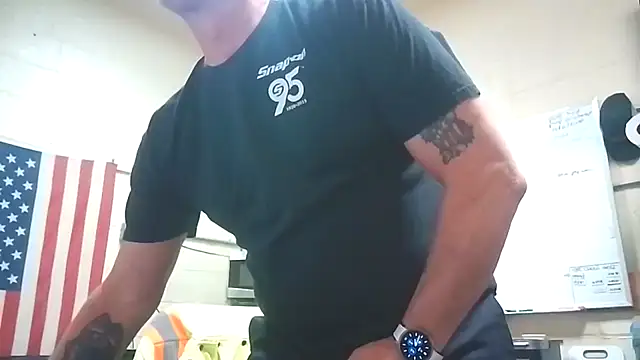 Snapshot of Cockrub1 chatting on March 4, 2025, 12:44 pm Cockrub1 online show from March 4, 2025, 12:44 pm