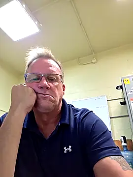 Snapshot of Cockrub1 chatting on September 19, 2025, 11:33 am Cockrub1 online show from September 19, 2025, 11:33 am