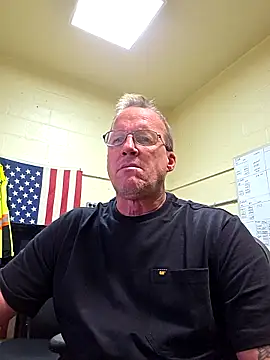 Snapshot of Cockrub1 chatting on October 27, 2025, 4:00 pm Cockrub1 online show from October 27, 2025, 4:00 pm