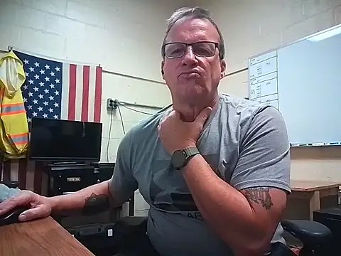 Snapshot of Cockrub1 chatting on February 6, 2026, 12:08 pm Cockrub1 online show from February 6, 2026, 12:08 pm