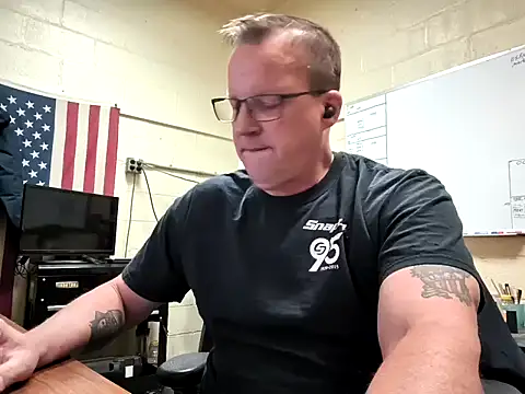 Cockrub1 online show from March 27, 2026, 1:22 pm