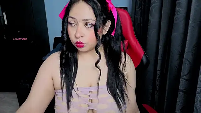 Snapshot of charlotee_lovee69 chatting on October 9, 2025, 3:15 am charlotee lovee69 online show from October 9, 2025, 3:15 am