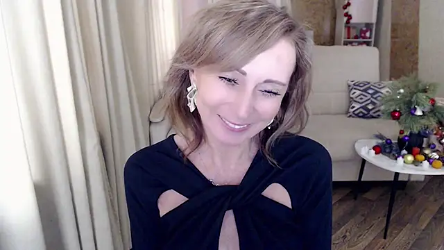 Snapshot of HornyMilf_777 chatting on January 13, 2025, 8:37 am HornyMilf 777 online show from January 13, 2025, 8:37 am