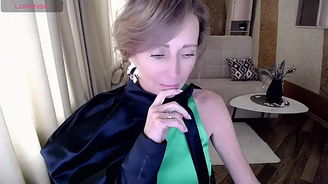 Snapshot of HornyMilf_777 chatting on February 2, 2025, 8:57 am HornyMilf 777 online show from February 2, 2025, 8:57 am
