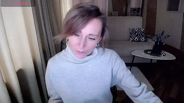Snapshot of HornyMilf_777 chatting on February 4, 2025, 11:16 am HornyMilf 777 online show from February 4, 2025, 11:16 am