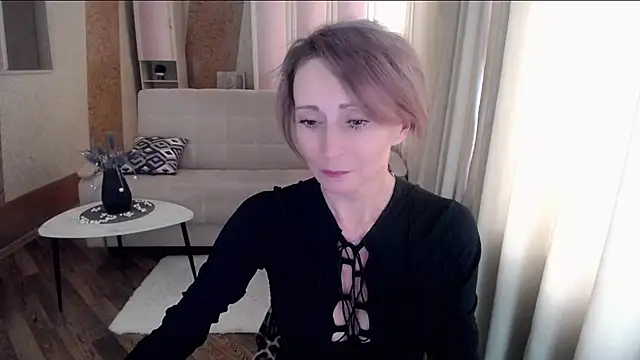 Snapshot of HornyMilf_777 chatting on February 17, 2025, 5:25 am HornyMilf 777 online show from February 17, 2025, 5:25 am