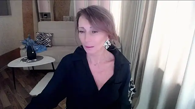 Snapshot of HornyMilf_777 chatting on February 17, 2025, 12:16 pm HornyMilf 777 online show from February 17, 2025, 12:16 pm
