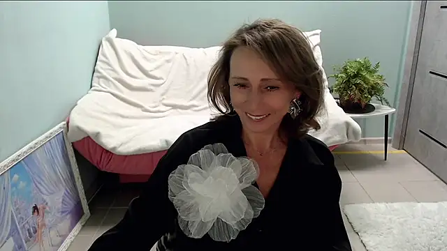 Snapshot of HornyMilf_777 chatting on March 10, 2025, 8:37 am HornyMilf 777 online show from March 10, 2025, 8:37 am
