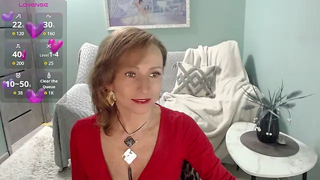 Snapshot of HornyMilf_777 chatting on October 19, 2025, 6:36 am HornyMilf 777 online show from October 19, 2025, 6:36 am