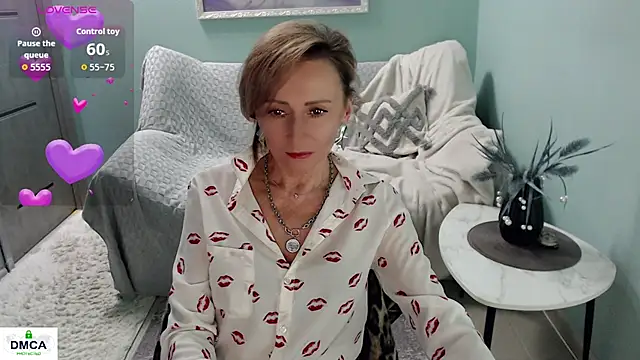 Snapshot of HornyMilf_777 chatting on October 22, 2025, 6:46 am HornyMilf 777 online show from October 22, 2025, 6:46 am