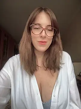 MommmyYummy online show from April 10, 2026, 11:48 am