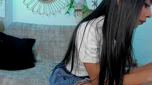 EmmaDuque online show from November 10, 2025, 10:53 pm