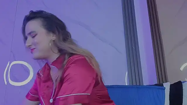 Snapshot of CandyQueenGold chatting on February 5, 2026, 7:07 pm CandyQueenGold online show from February 5, 2026, 7:07 pm