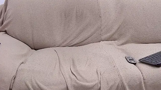 NaturalDom online show from April 25, 2026, 2:36 am