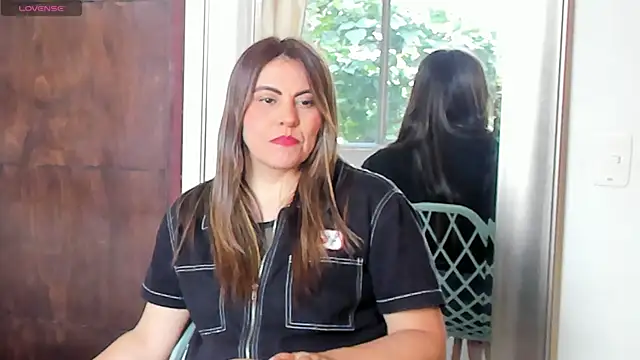 Snapshot of V_monse chatting on April 21, 2026, 3:07 pm V monse online show from April 21, 2026, 3:07 pm