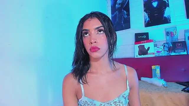 Snapshot of Alahia_Rodriguez chatting on March 15, 2025, 9:38 pm Alahia Rodriguez online show from March 15, 2025, 9:38 pm