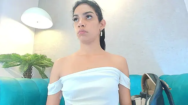 Snapshot of Alahia_Rodriguez chatting on February 20, 2026, 7:47 pm Alahia Rodriguez online show from February 20, 2026, 7:47 pm