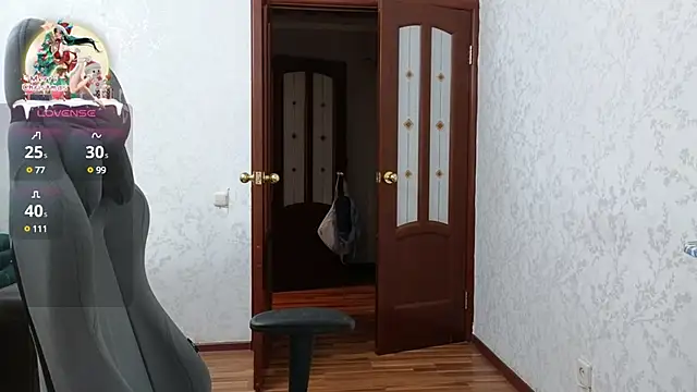 Nelly Fischer online show from December 22, 2024, 3:44 pm