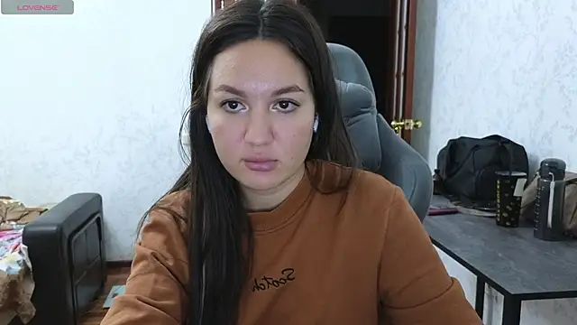 Nelly Fischer online show from February 26, 2025, 4:14 pm