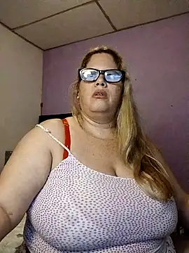 EllisW8 online show from May 9, 2026, 11:21 pm