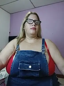 EllisW8 online show from May 19, 2026, 10:32 am