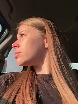 Snapshot of MilissaSee chatting on February 25, 2025, 4:42 pm MilissaSee online show from February 25, 2025, 4:42 pm