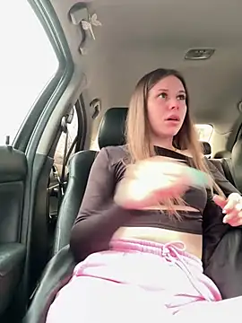 Snapshot of MilissaSee chatting on March 17, 2025, 9:55 am MilissaSee online show from March 17, 2025, 9:55 am