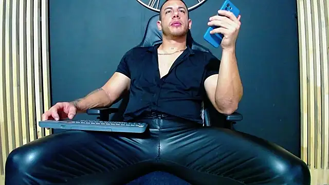 Maxxxpowerful online show from March 6, 2025, 2:41 am