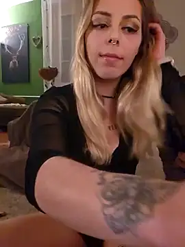 Mia Railey online show from January 3, 2025, 10:40 pm