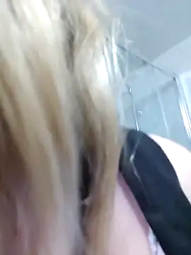 Mia Railey online show from March 10, 2025, 11:27 pm