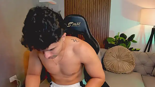 liam collins21 online show from December 20, 2025, 11:50 am