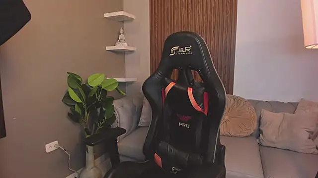 liam collins21 online show from March 26, 2026, 11:27 am