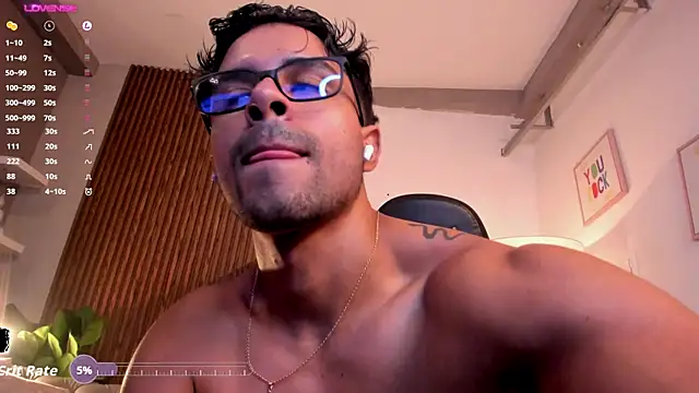 Snapshot of liam_collins21 chatting on May 11, 2026, 4:04 pm liam collins21 online show from May 11, 2026, 4:04 pm