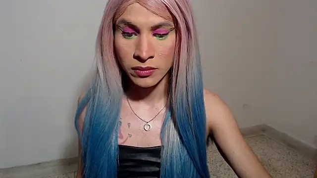 HugeDanex online show from December 4, 2025, 6:34 am