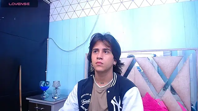 alex 477 online show from March 8, 2025, 11:27 am