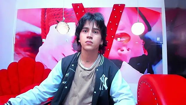 alex 477 online show from March 19, 2025, 11:39 am