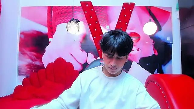 alex 477 online show from November 6, 2025, 11:33 am