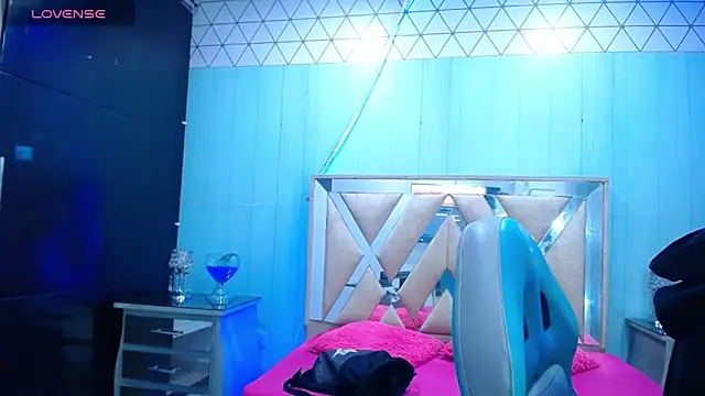 alex 477 online show from November 7, 2025, 11:32 am